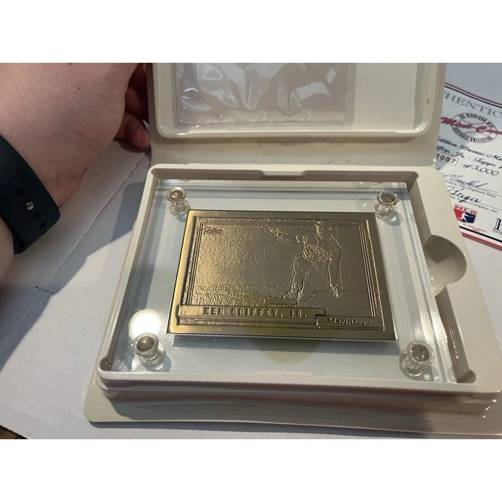 1992 Topps Ken Griffey Jr Highland Mint Solid Bronze Card #1007/5000 COA Case